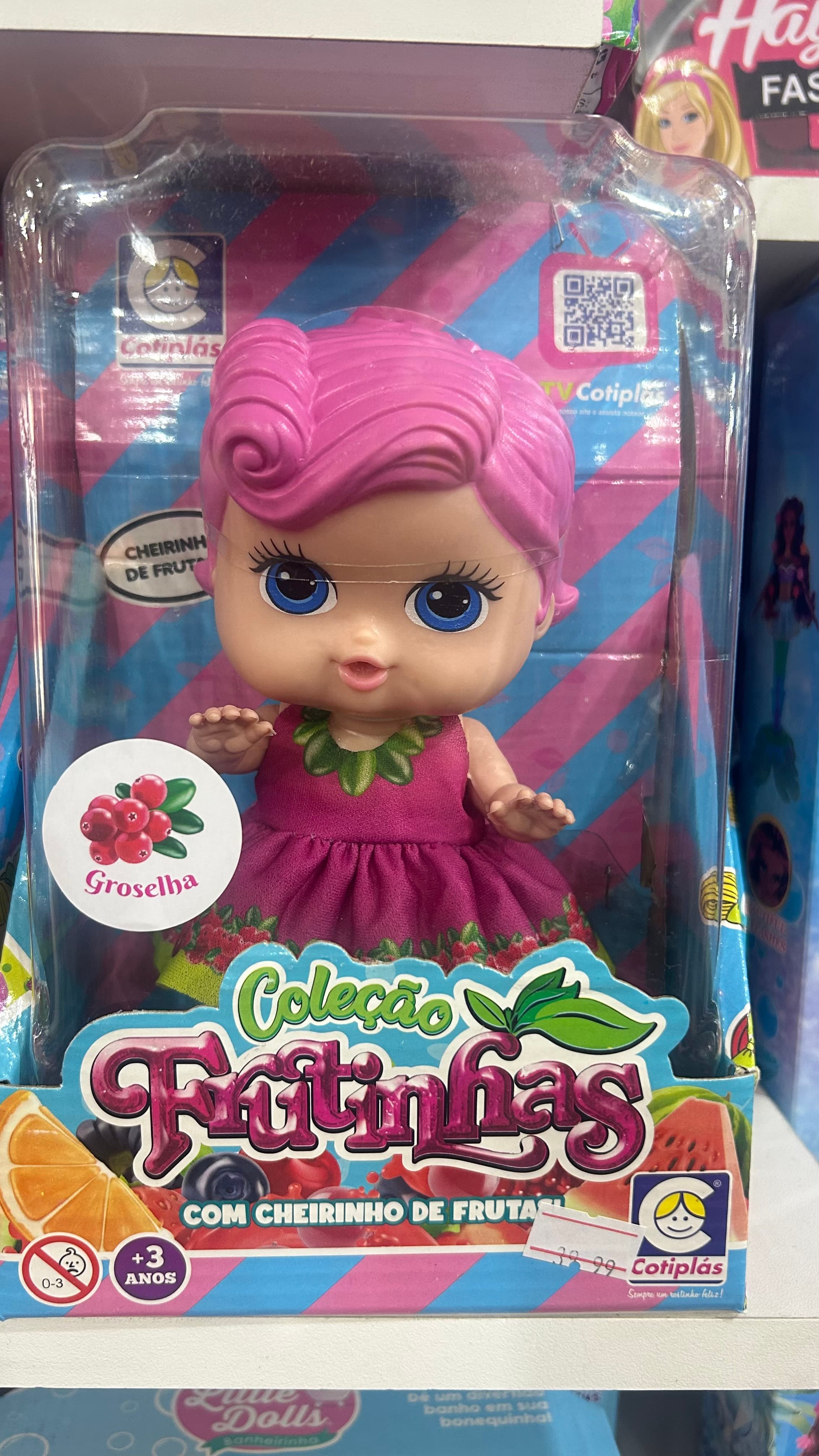 Boneca Frutinhas Groselha com Cheirinho de Frutas