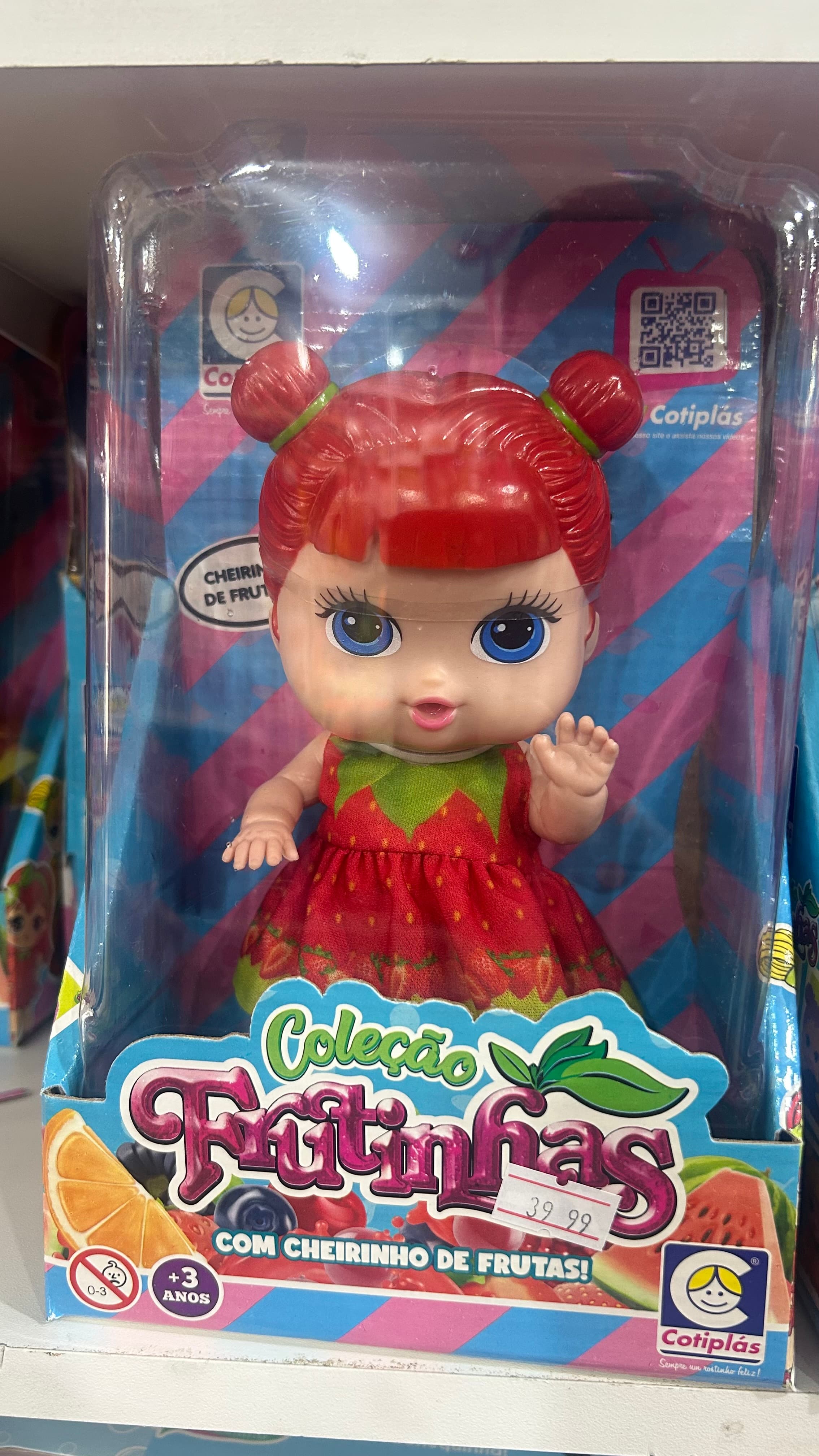 Boneca Frutinhas Moranguinho com Cheirinho de Frutas