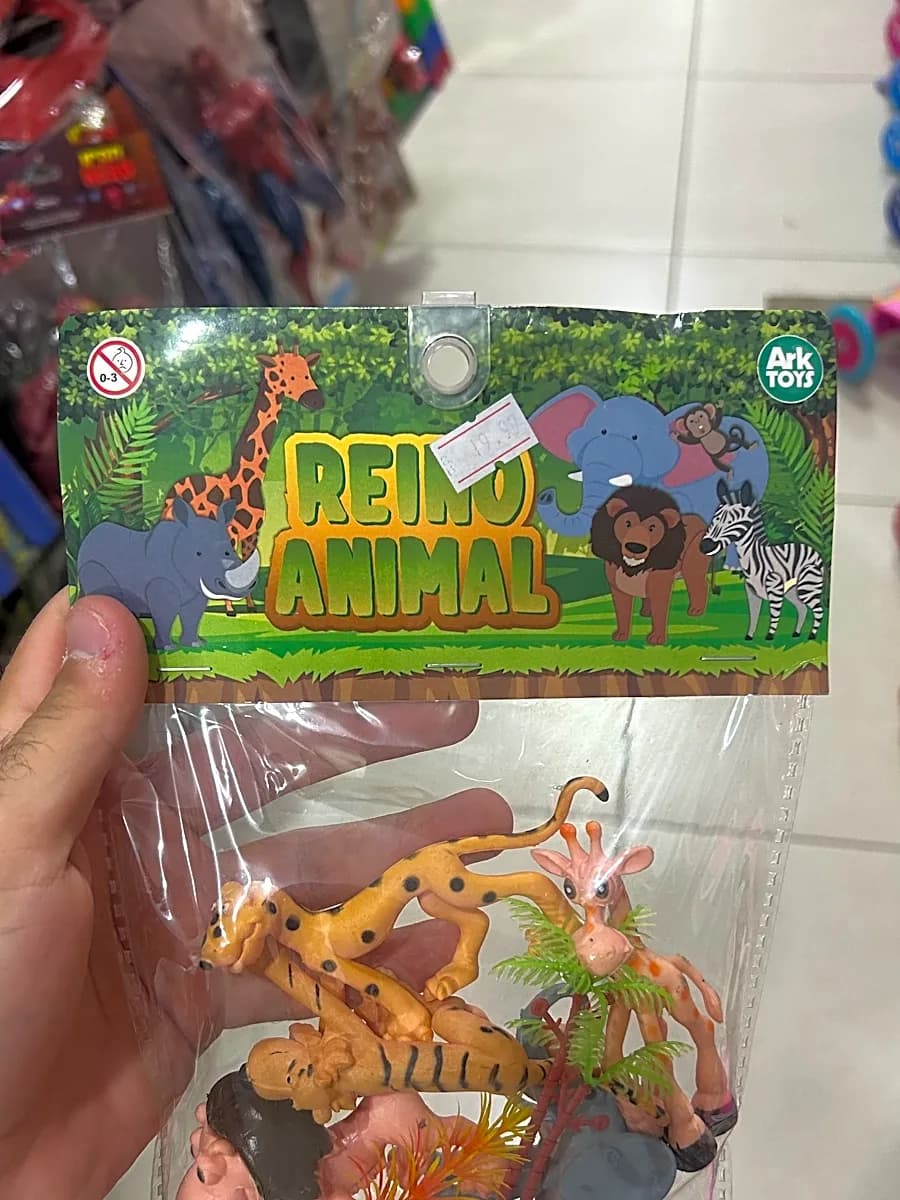 Kit Reino Animal Safari com Miniaturas