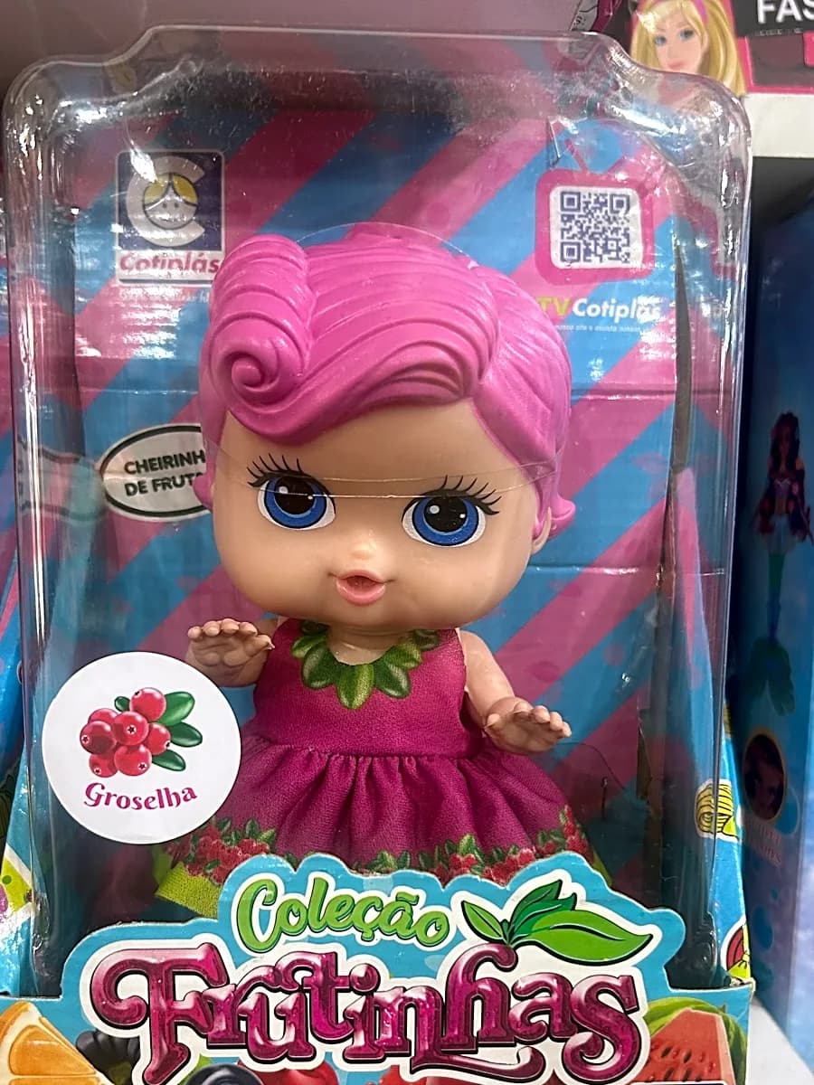 Boneca Frutinhas Groselha com Cheirinho de Frutas