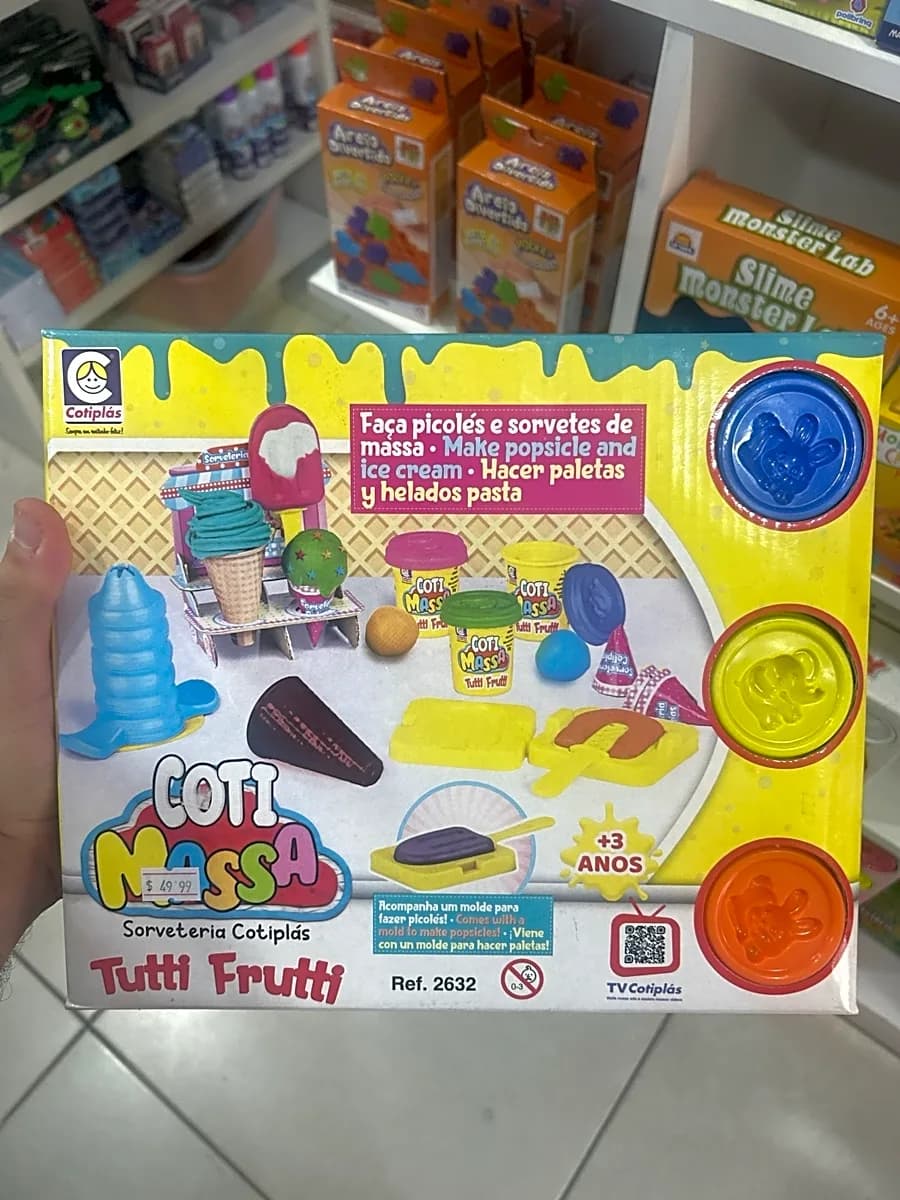 Coti Massa Sorveteria Tutti Frutti Cotiplás